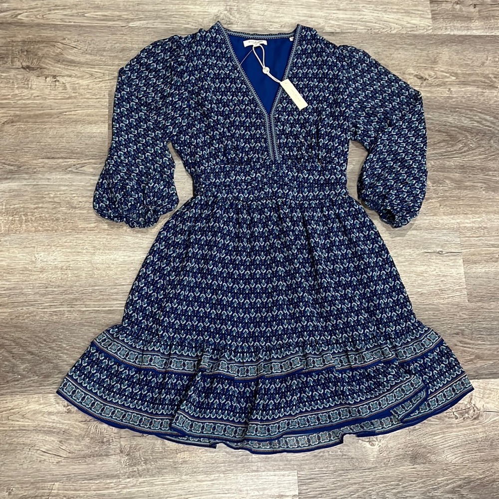 Max Studio NWT Women’s V Neck Blue Patterned Dress with Sheer Long Sleeves XS